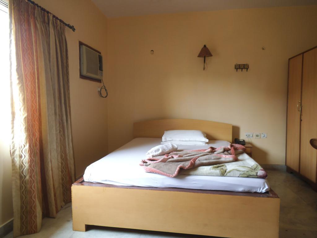 Hotel City Centre Agartala Room photo