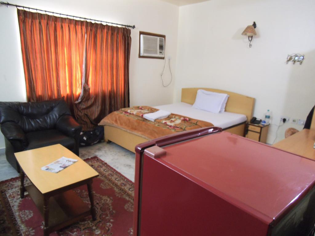 Hotel City Centre Agartala Room photo