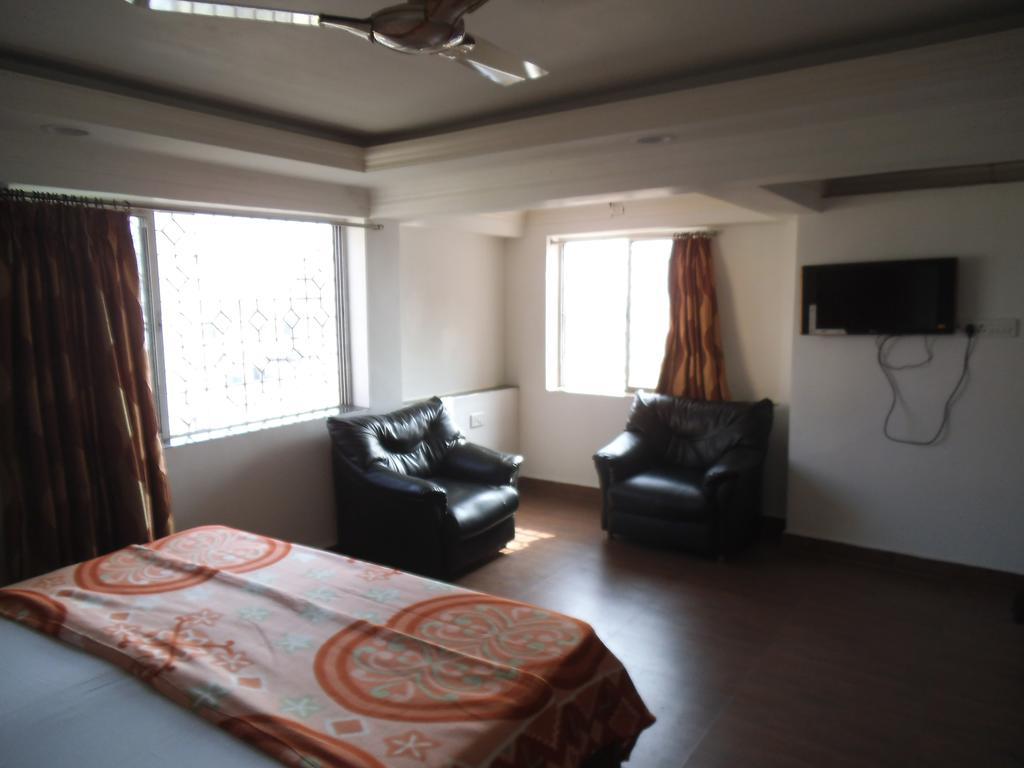 Hotel City Centre Agartala Room photo